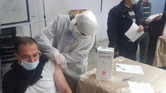 ‏‎الكوادر الطبية في مجمع فلسطين الطبي برام الله تتلقى لقاح #كورونا