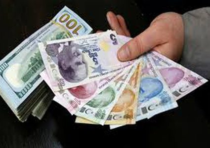 كبير أئمة مسجد آيا صوفيا يتدخل لدعم العملة التركية