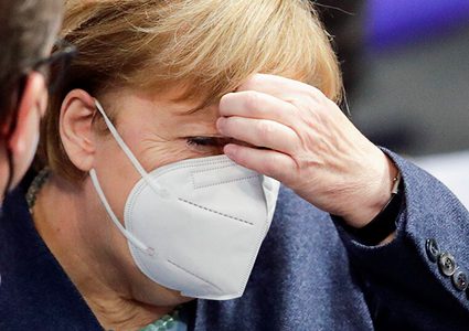 "جائحة جديدة" في ألمانيا.. ميركل تطلق "صيحة الخطر"