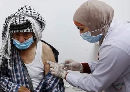 صحة نابلس: لن يتم استقبال أي مواطن يأتي لتلقي الطعم في غير موعده