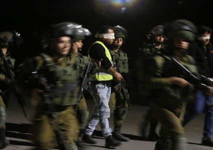 الاحتلال يشن حملة اعتقالات في الضفة