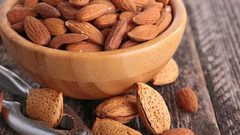 ما هي فوائد اللوز للريجيم ؟