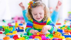 دراسة هندية تكشف سرًا "علميا" تجعلك محببًا لكل الأطفال