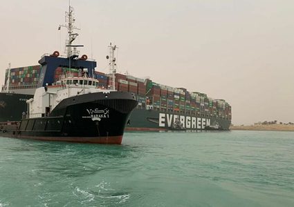 ما حجم الخسائر على بوابة قناة السويس كل دقيقة؟