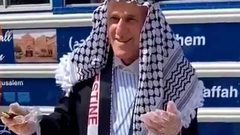 فلسطيني يعيش بأمريكا يصنع "باص العودة" تأكيداً على حق العودة
