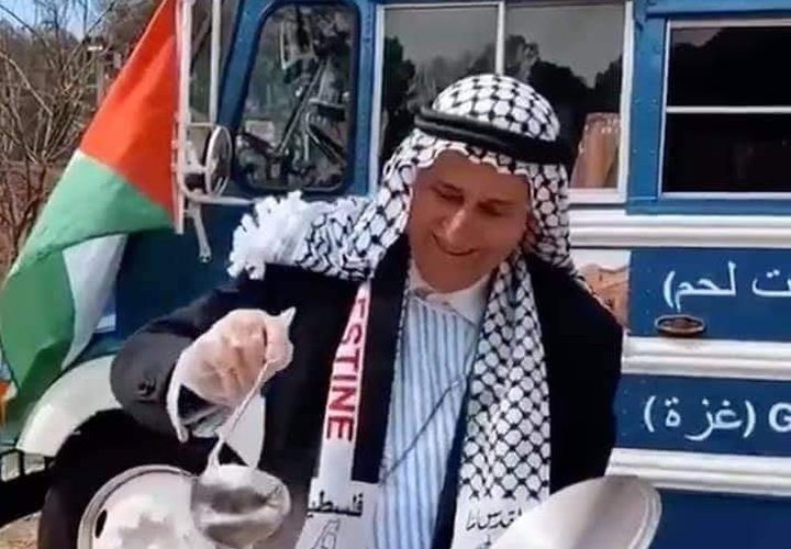 فلسطيني يعيش بأمريكا يصنع "باص العودة" تأكيداً على حق العودة