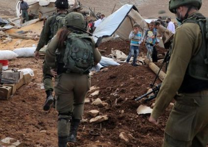 الاحتلال يقتحم خربة حمصة الفوقا ويطارد مركبة أحد المواطنين