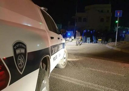 إصابة 3 أشخاص بجريمة إطلاق نار في جسر الزرقاء