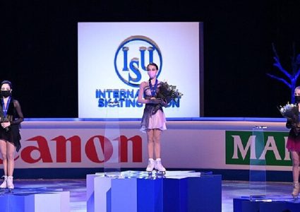 استقبال حافل للفريق الروسي للتزحلق على الجليد