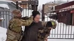روسيا تقبض على عصابة متورطة في بيع شهادات كورونا مزيفة للأجانب