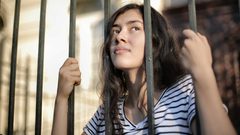 علامات الإصابة بصداع الانطوائيين