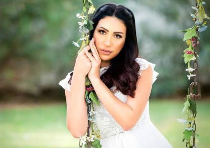 الهام روحانا : جديدي “ميني ألبوم”