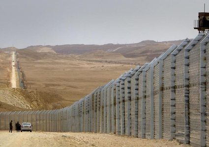 صحيفة: السماح للإسرائيليين بالعبور إلى سيناء بشروط