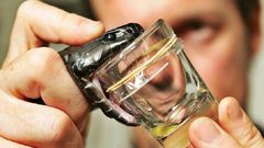 دراسة مذهلة ترصد شبها غريبا بين الإنسان والأفعى