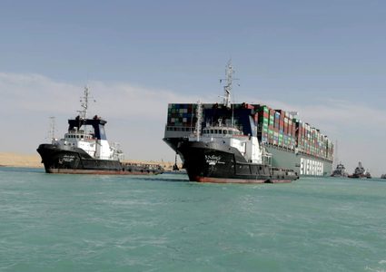 بعد أزمة عبور السويس.. لمن ستعود تعويضات شركات التأمين؟