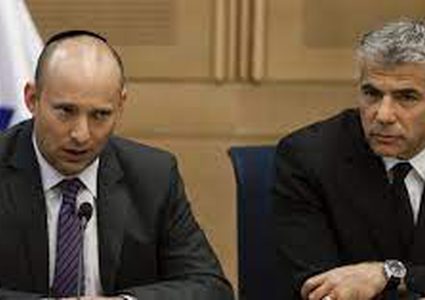 لبيد يوافق على التناوب مع بينت على رئاسة حكومة الاحتلال