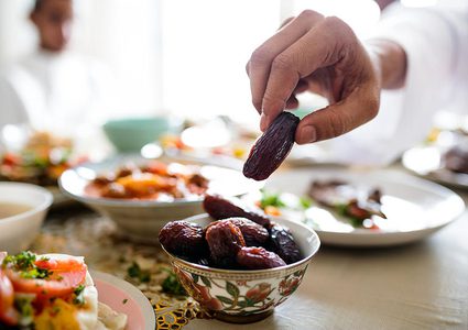 ما هي الأطعمة الصحية والمضرة في رمضان ؟