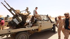 إطلاق سراح 120 مقاتلا مواليا لحفتر في غرب ليبيا