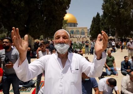 الأوقاف: خطبة وصلاة الجمعة في الساحات العامة