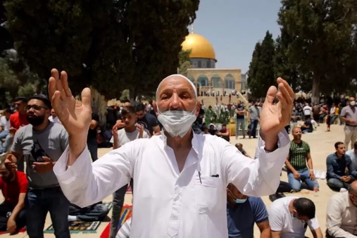 الأوقاف: خطبة وصلاة الجمعة في الساحات العامة