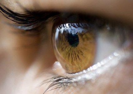 ما هو تأثير كورونا على العين ؟