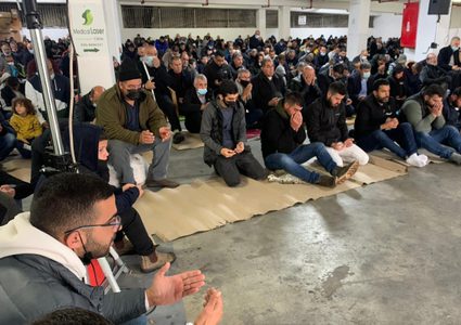 المئات يشاركون في جمعة "الأرض والإنسان" في أم الفحم