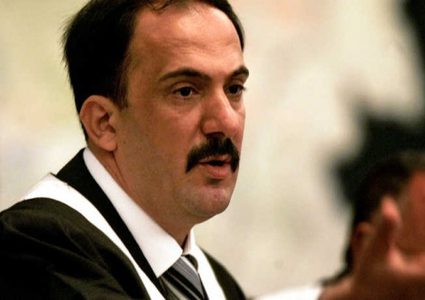 وفاة قاضي محاكمة صدام حسين بفيروس كورونا