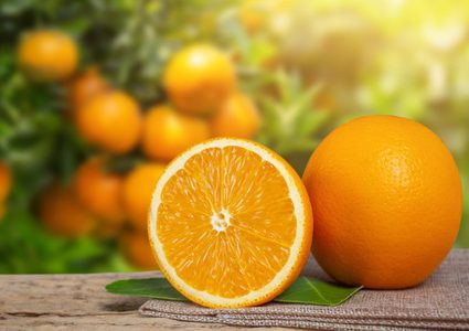 لماذا قد يزيد البرتقال من خطر الإصابة بسرطان الجلد ؟