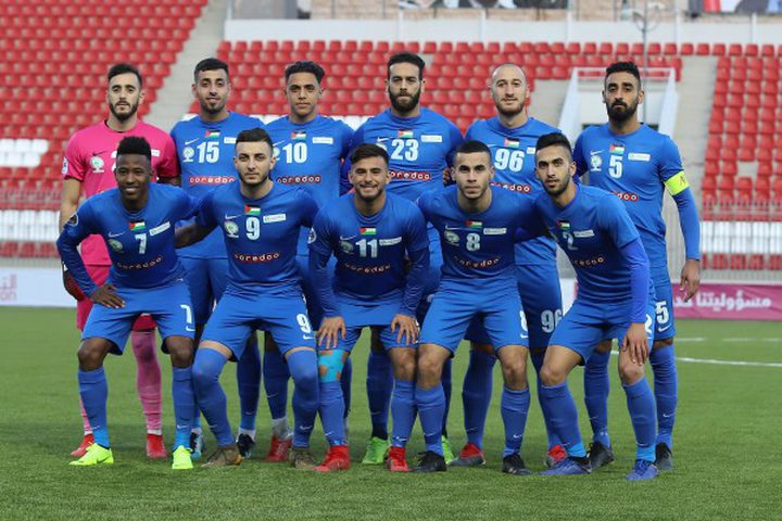 "هلال القدس" يفوز على "شباب الخليل" المتوج باللقب