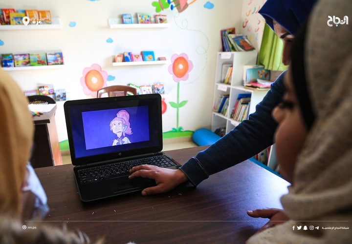 شابات من الصم يشاركن بصناعة أفلام رسوم متحركة تحاكي قضاياهنّ