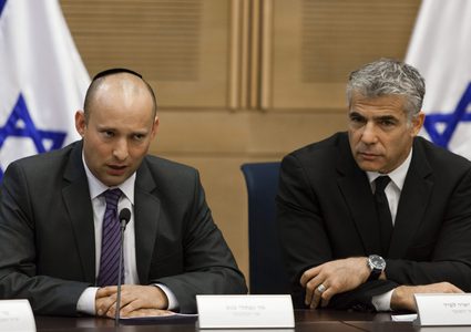 لبيد وبينيت يتفقان على عقد مشاورات ثانية لبحث إمكانية التحالف