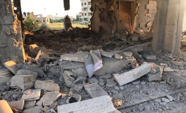 الاحتلال يجبر مواطنا على هدم منزله في جبل المكبر بالقدس
