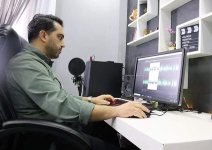 فلسطيني يطوف بحنجرته  بقاع العالم