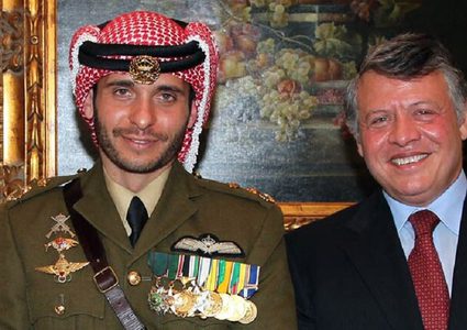 العاهل الأردني يكلف عمه الأمير الحسن بمهمة التواصل مع الأمير حمزة