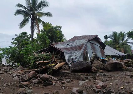 أكثر من 150 قتيلا في فيضانات إندونيسيا وتيمور الشرقية