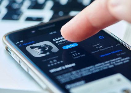 "كلوب هاوس" يوفر خاصية دفع الأموال لصناع المحتوى