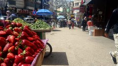 حركة شرائية ضعيفة في أسواق نابلس قبيل رمضان