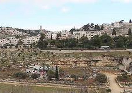 قوات الاحتلال تعتقل فتيين من بلدة الطور في القدس المحتلة