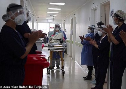 في أقل من عام.. معمرة كولومبية تهزم كورونا للمرة الثانية