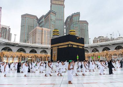 السعودية:50 ألف معتمر و100 ألف مصل يوميا بالمسجد الحرام في رمضان