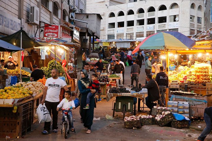 السماح بفتح المحال التجارية أيام السبت اعتباراً من يوم غد