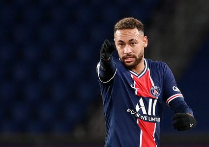 لاعبو برشلونة يتمسكون بحلم التعاقد مع نجم باريس جيرمان