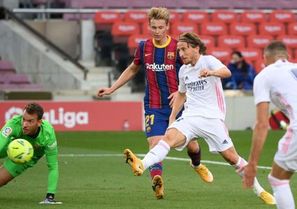 نجم ريال مدريد خارج حسابات زيدان في الكلاسيكو مساء اليوم