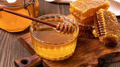 علماء يكشفون سر الفوائد العلاجية للعسل