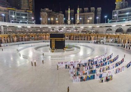 70 كاميرا حرارية لرصد درجات حرارة المعتمرين في مكة