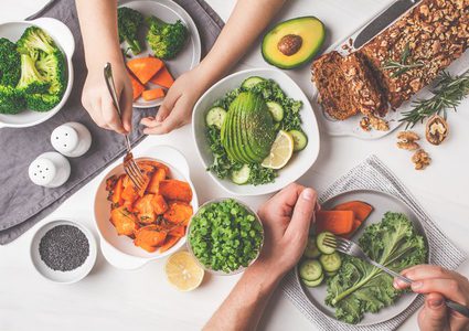 للنساء: هذه الحمية تسارع من علامات ظهور الشيخوخة