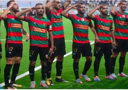 لاعبو مولودية الجزائر يقاطعون التدريبات بسبب مستحقات متأخرة