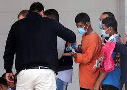 مصر:  42 وفاة و818 إصابة جديدة بفيروس كورونا