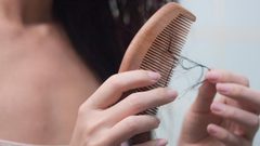 دراسة: الإجهاد من الأسباب الرئيسية في تساقط الشعر