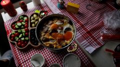 أطعمة يؤدي تناولها والنوم مباشرةً الى مشاكل بالجهاز الهضمي